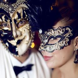 Masques dorés